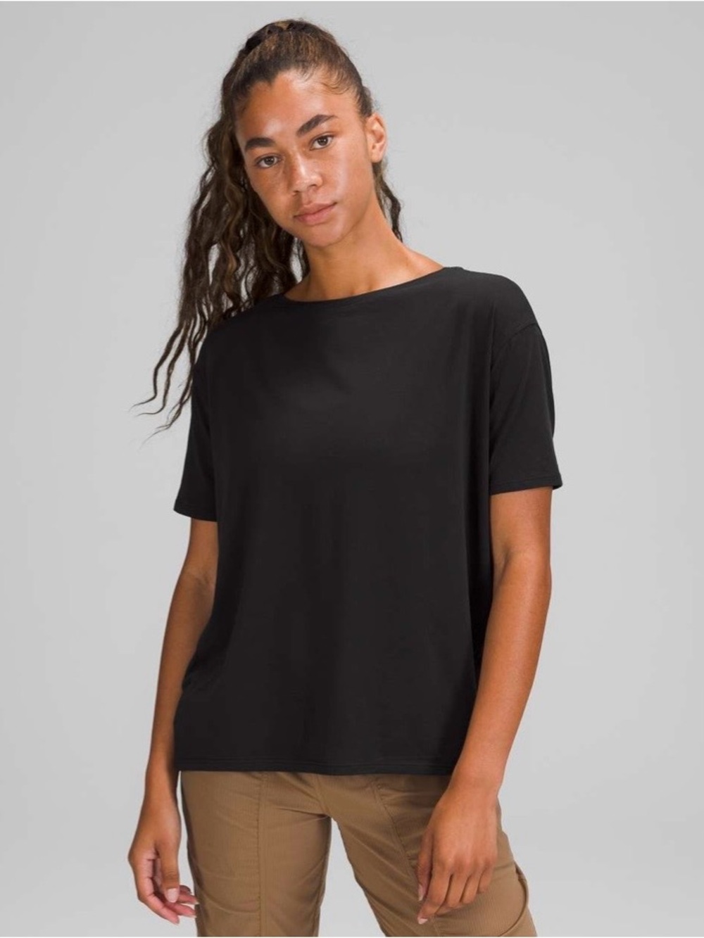 lululemon Back In Action Short Sleeve Tee Size 12 - Black